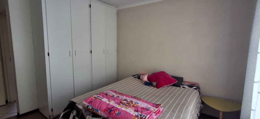 2 Bedroom Property for Sale in Langenhovenpark Free State